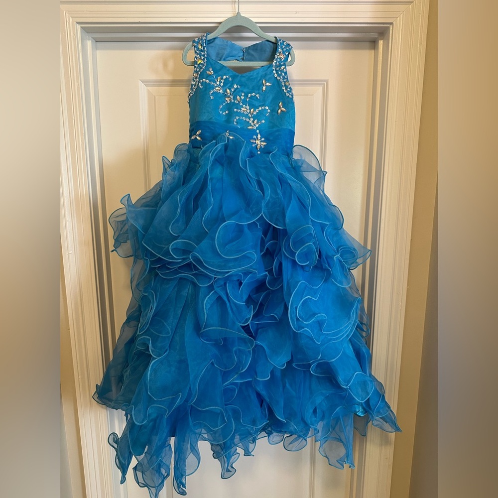 Ocean blue girls pageant dress/ball gown size 7
